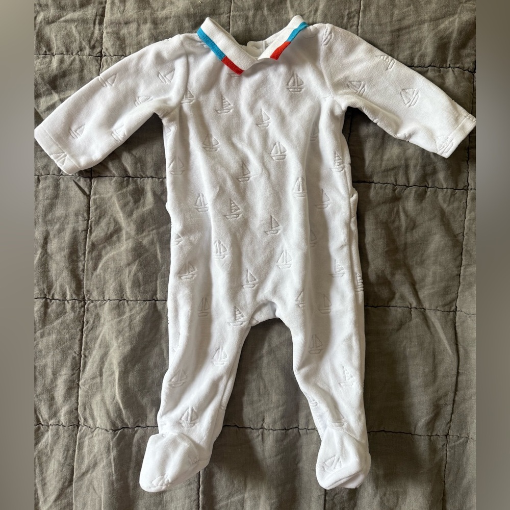 Jacadi Paris Boys White Velour Sailboat One Piece Collared Footie 3 months